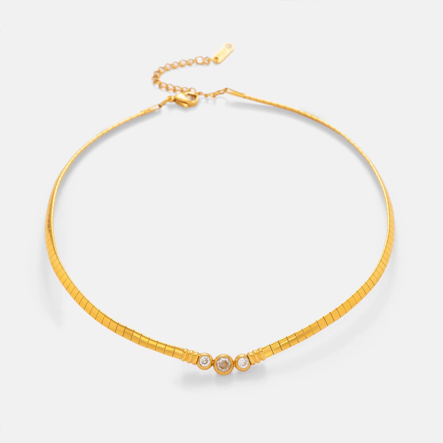 Necklace amare